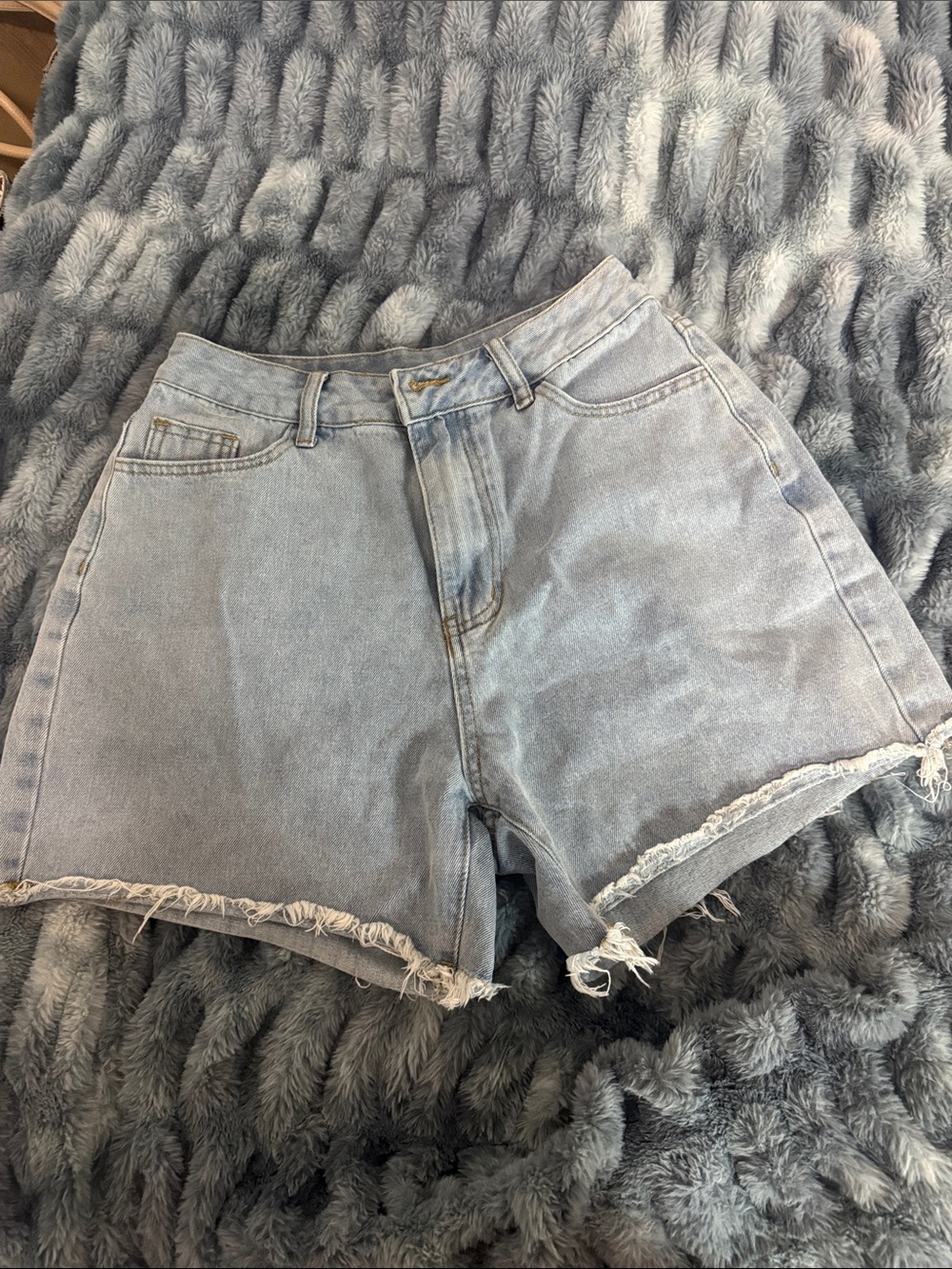 SHEIN Light Blue Distressed Denim Shorts